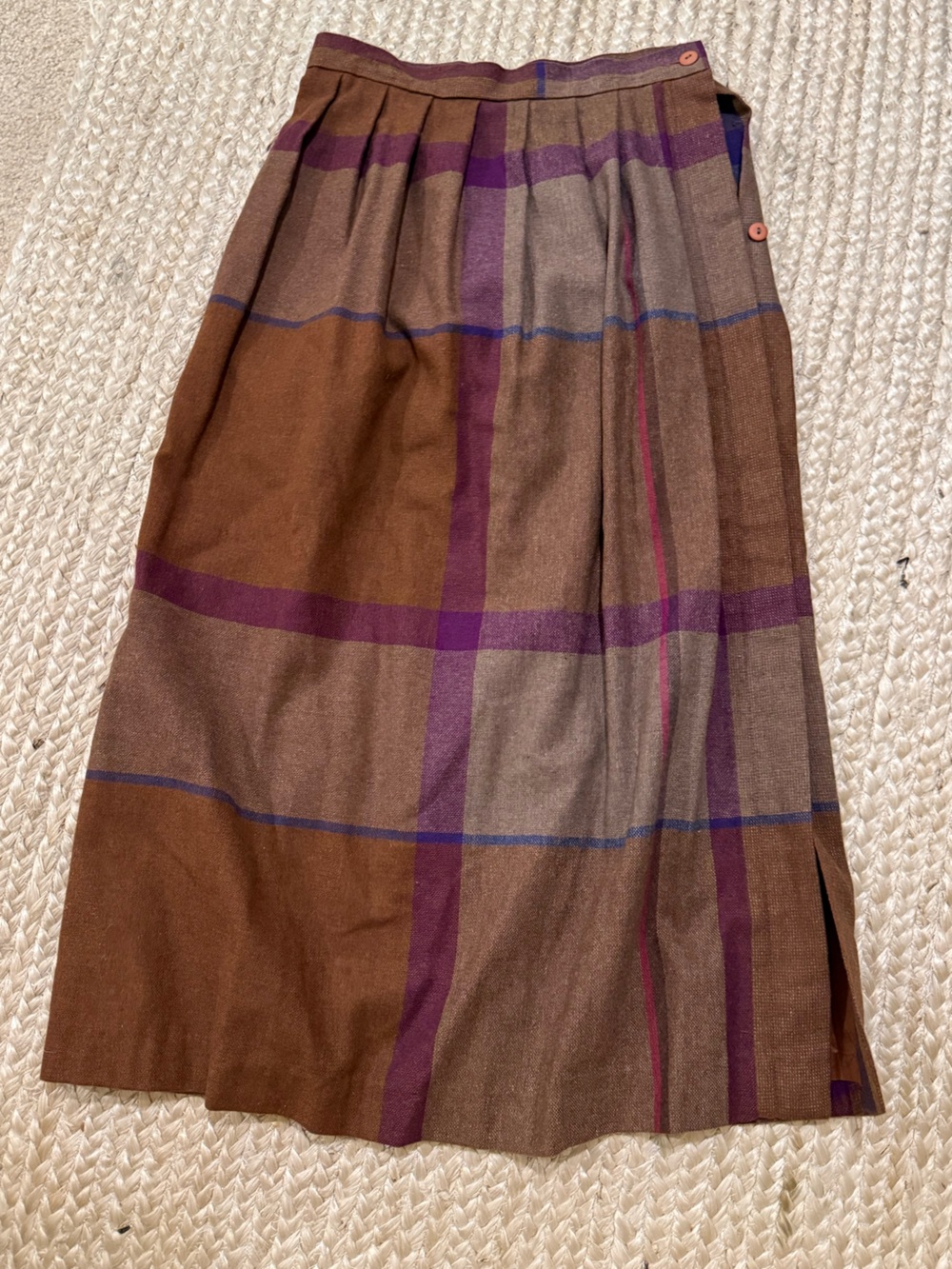 Vintage Plaid pleated Button-down wool midi skirt
